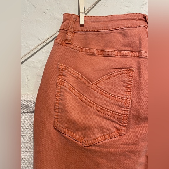 SHYANNE Boot Barn High Rise Flared Pink Jeans NWT - Picture 8 of 13